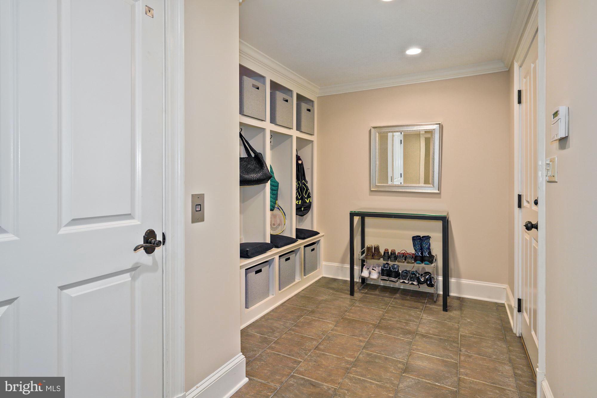 LEE HEIGHTS - Residential