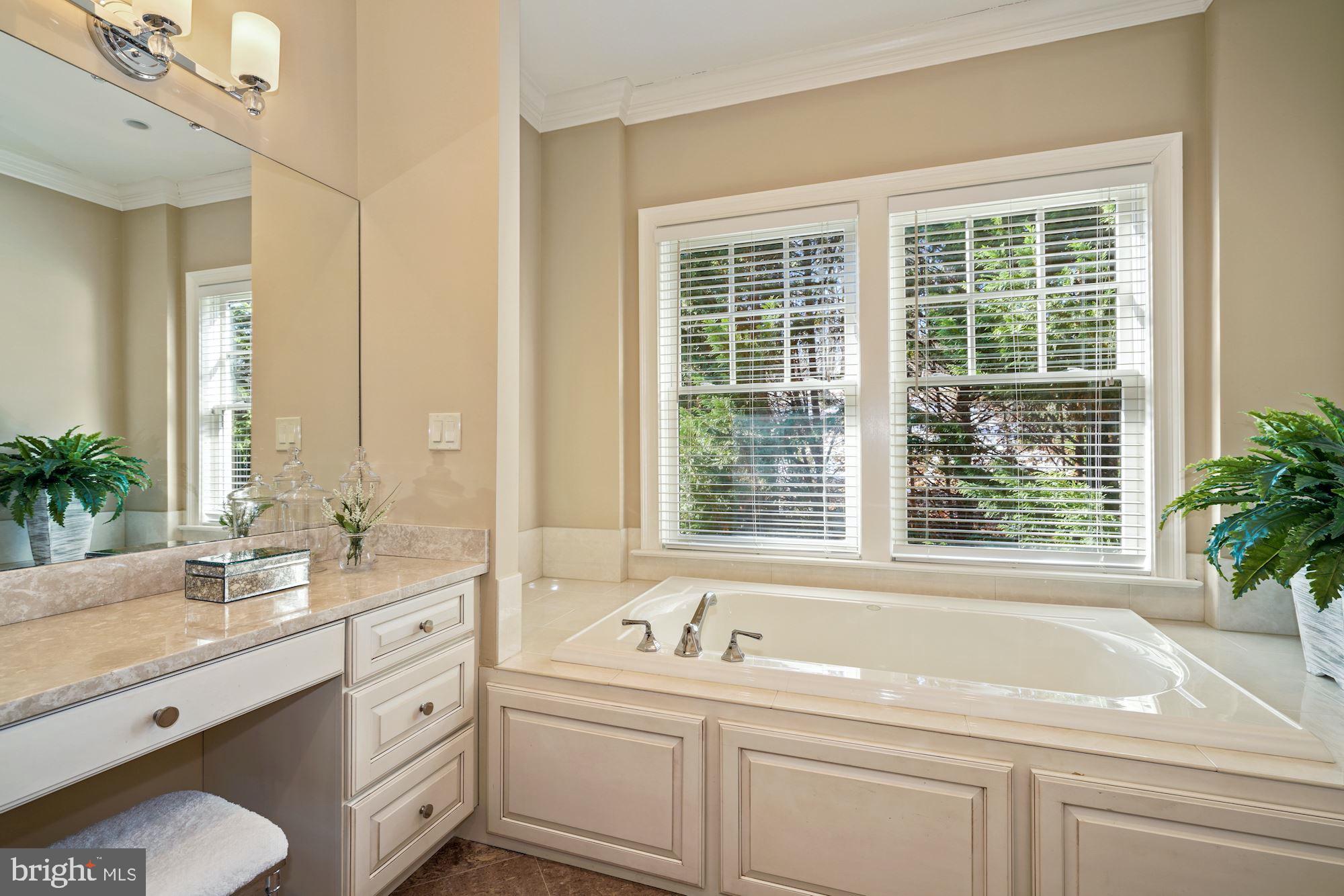 LEE HEIGHTS - Residential