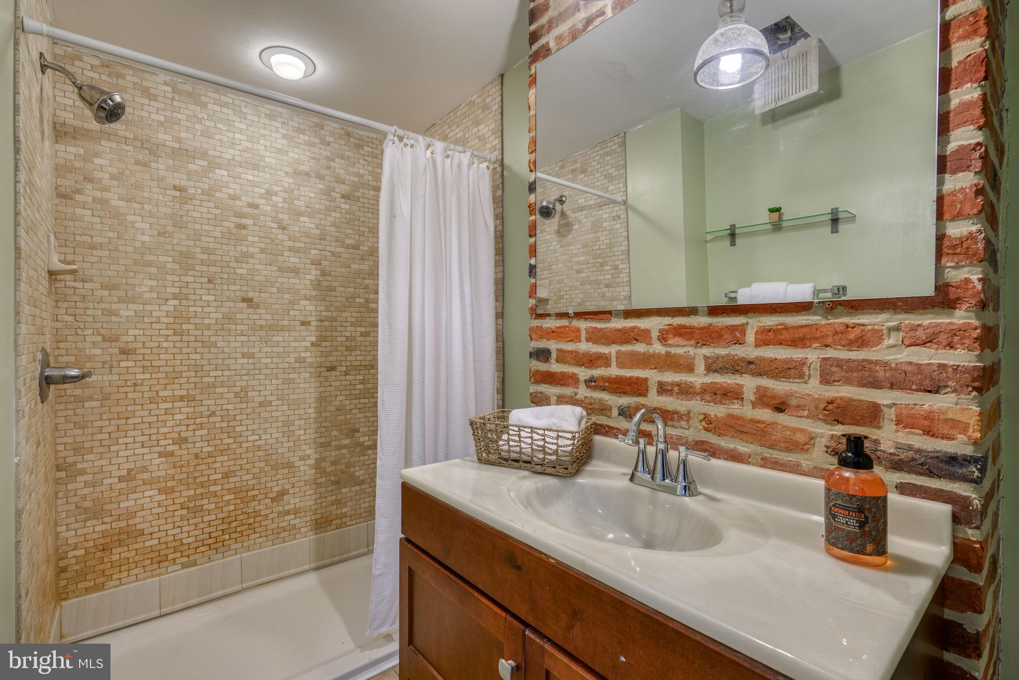 UPPER FELLS POINT - Residential