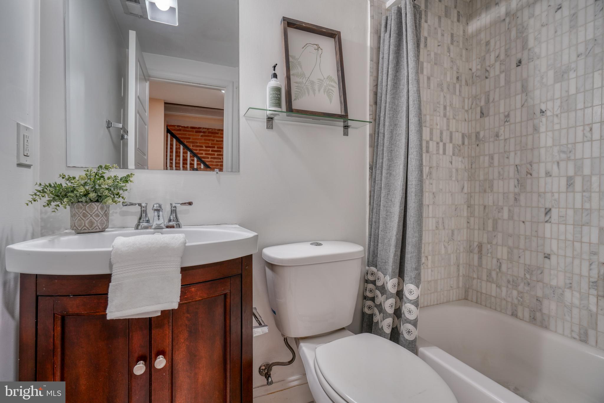 UPPER FELLS POINT - Residential