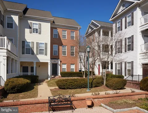 947 Grand Champion Drive Unit 947, Rockville, MD MLS: MDMC2169290