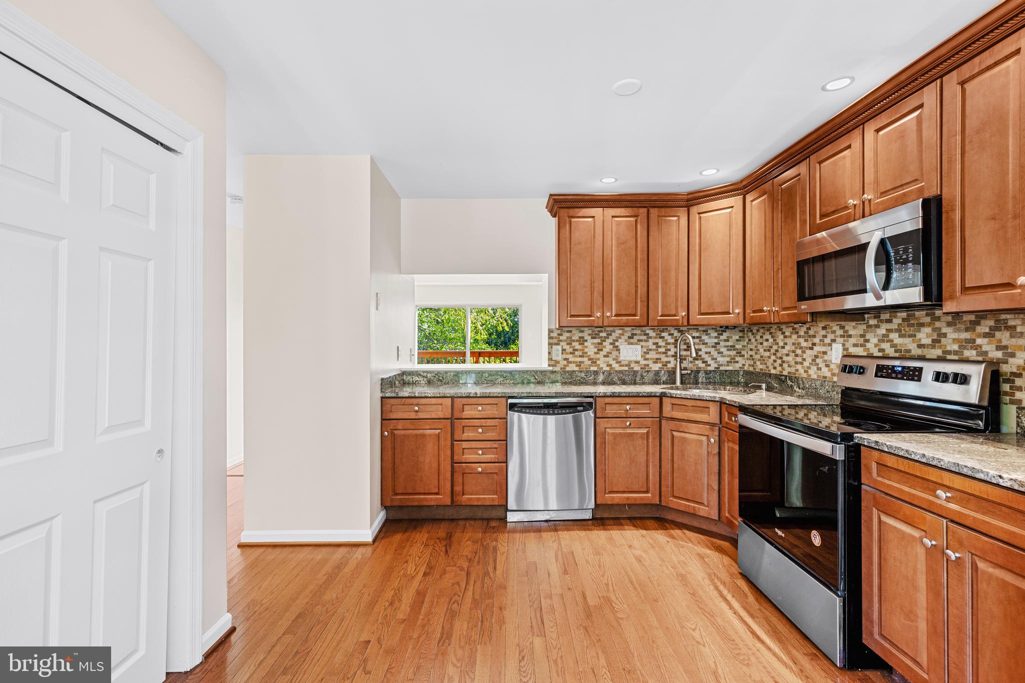 LOVETON FARMS - Residential Lease