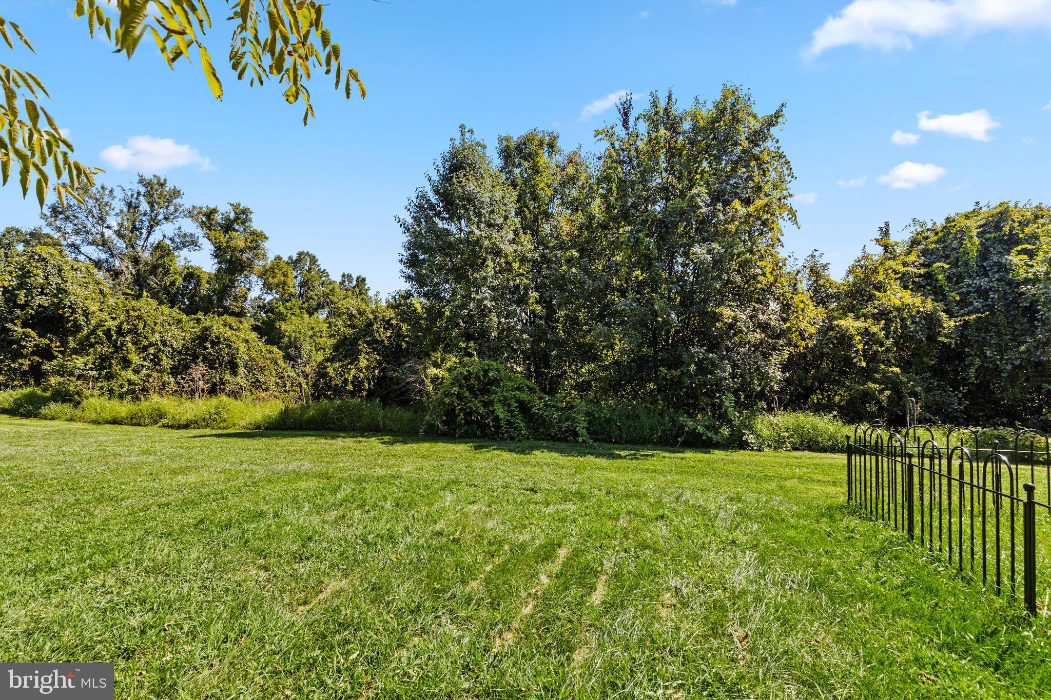 LOVETON FARMS - Residential Lease