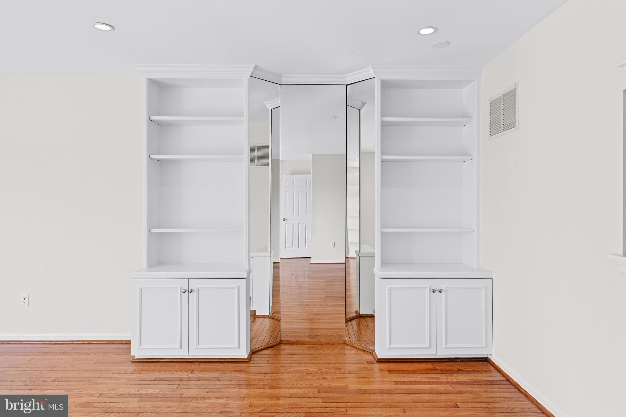 LOVETON FARMS - Residential Lease