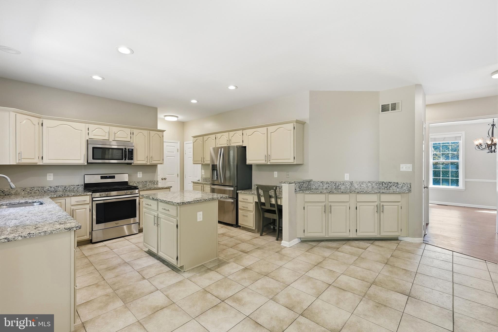 12106 QUICK FOX LANE