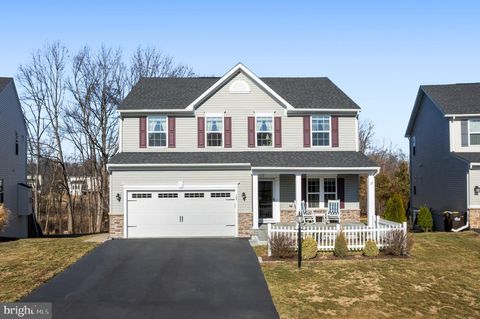 124 PIXIE MOSS ROAD POTTSTOWN PA 19464