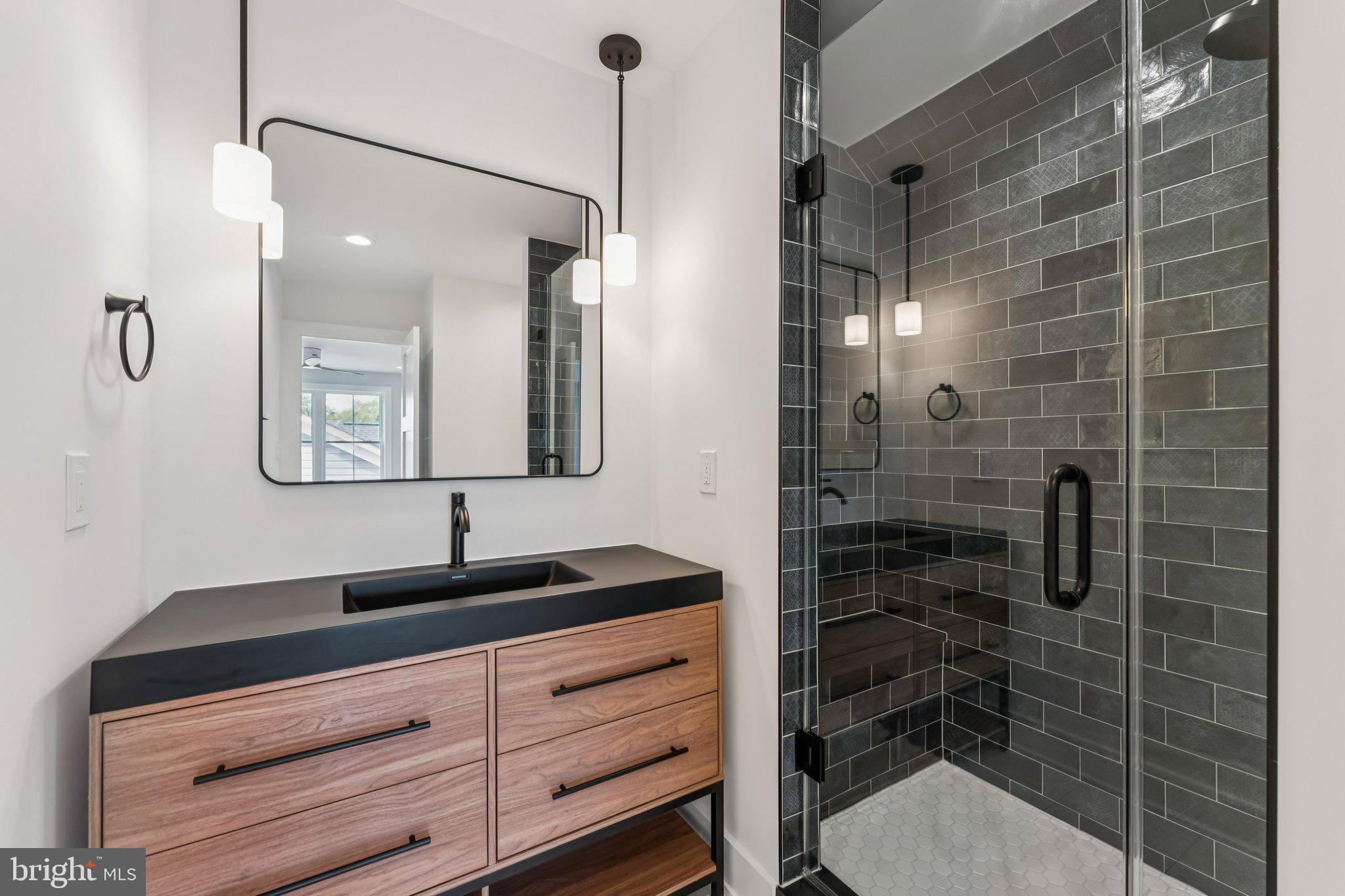 WAYCROFT - WOODLAWN - Residential