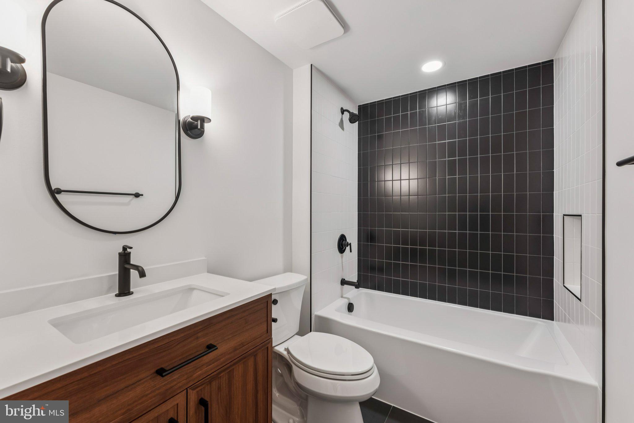 WAYCROFT - WOODLAWN - Residential