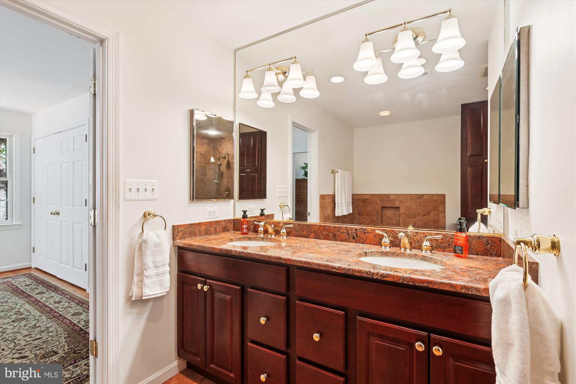 CONNEMARA - Residential