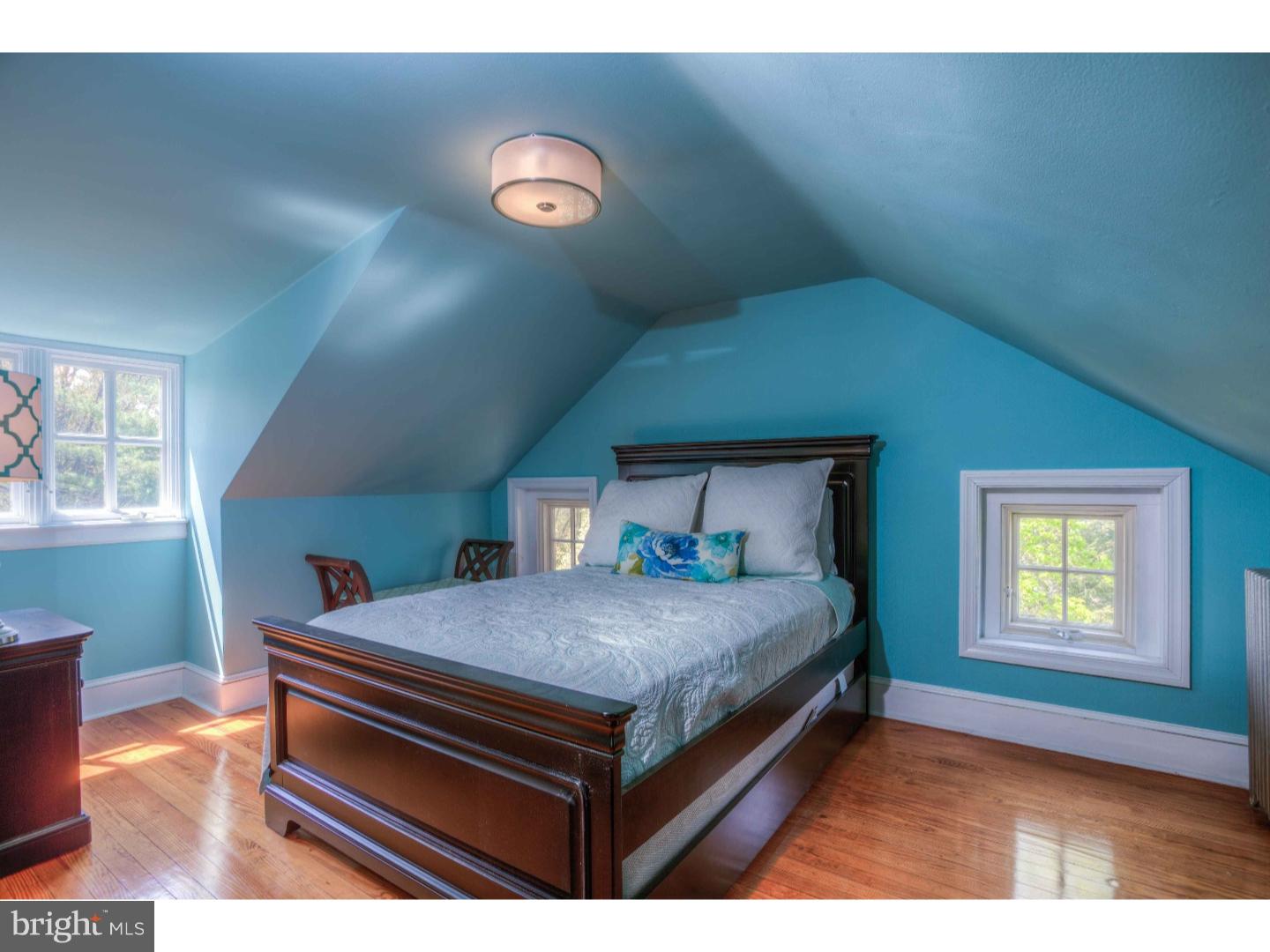 BRYN MAWR - Residential