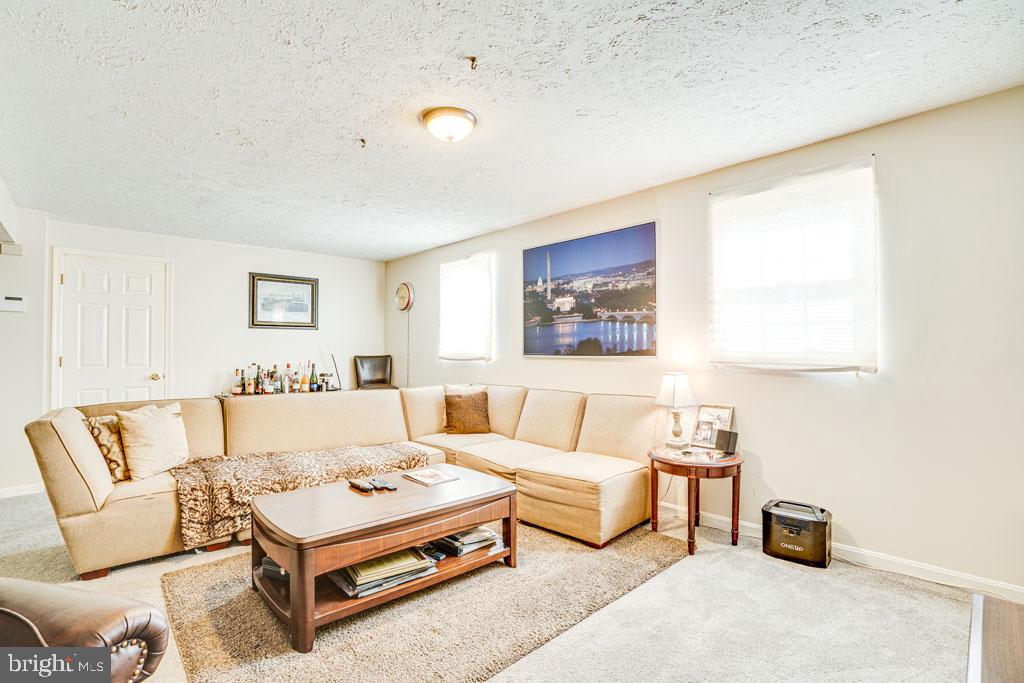 PROSPECT KNOLLS - Residential