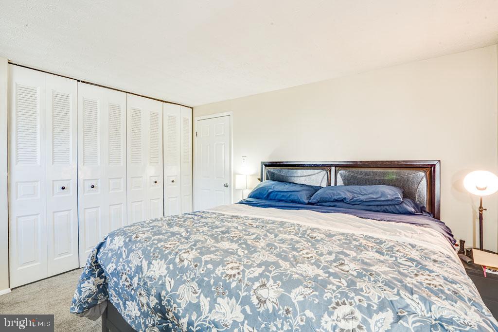 PROSPECT KNOLLS - Residential