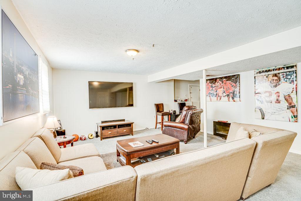 PROSPECT KNOLLS - Residential