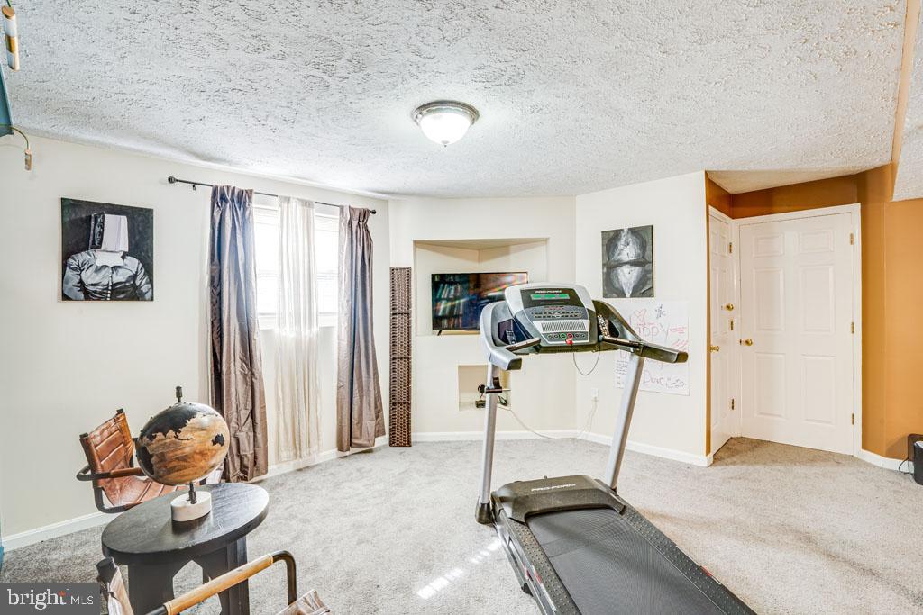 PROSPECT KNOLLS - Residential