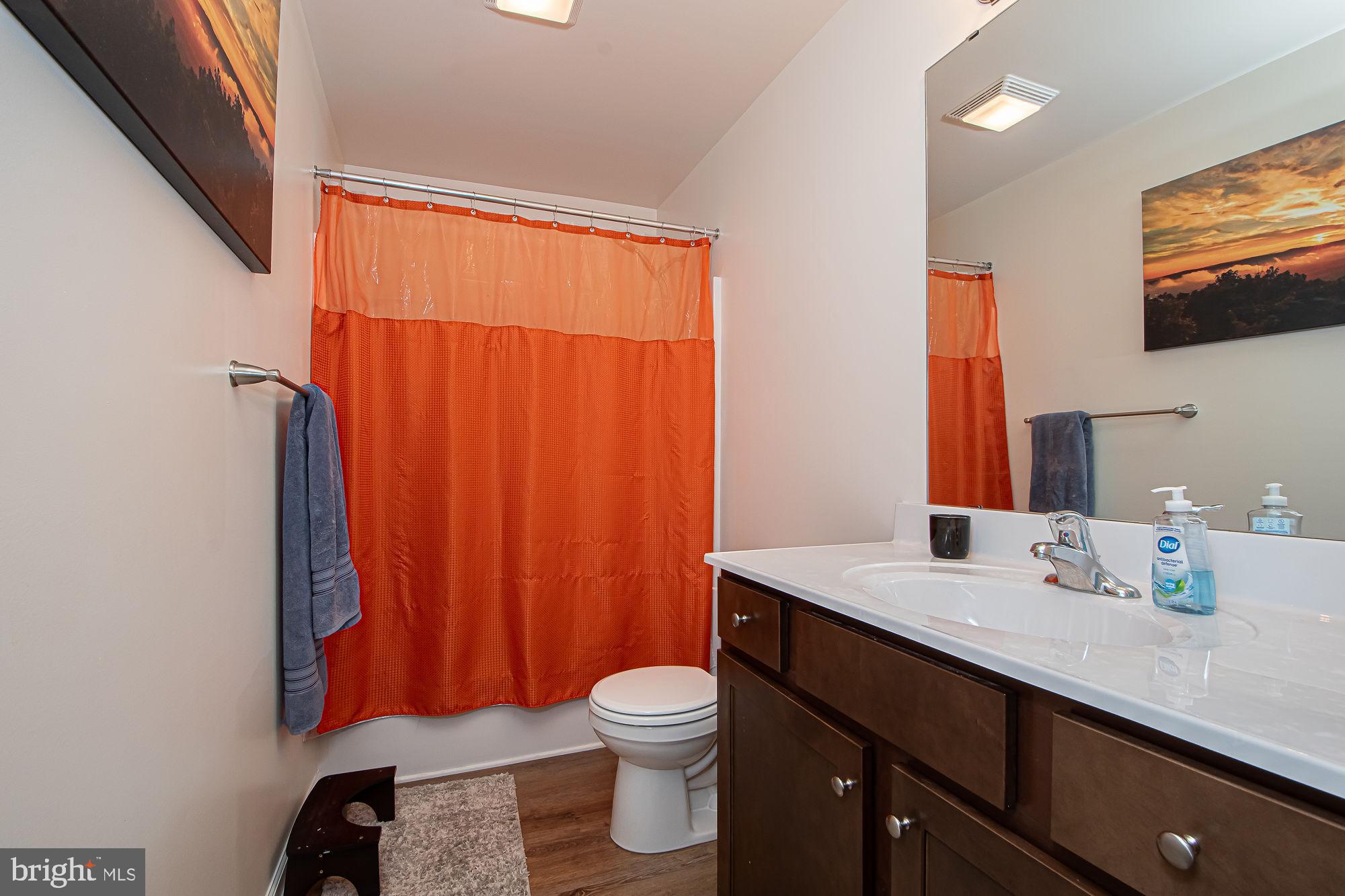 MADISON ESTATES - Residential