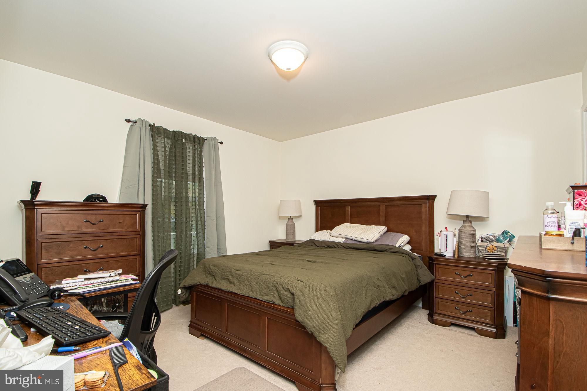 MADISON ESTATES - Residential