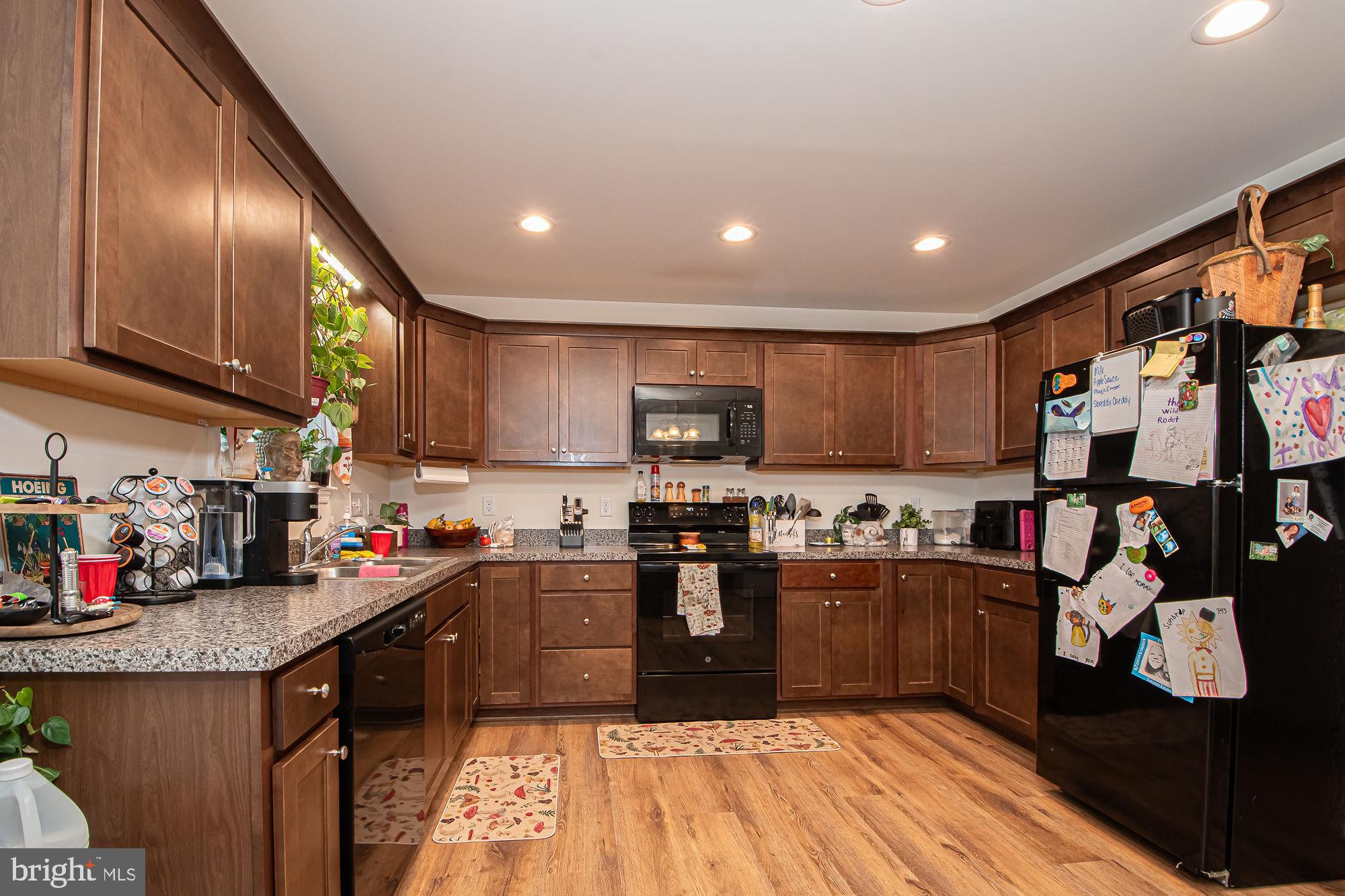 MADISON ESTATES - Residential