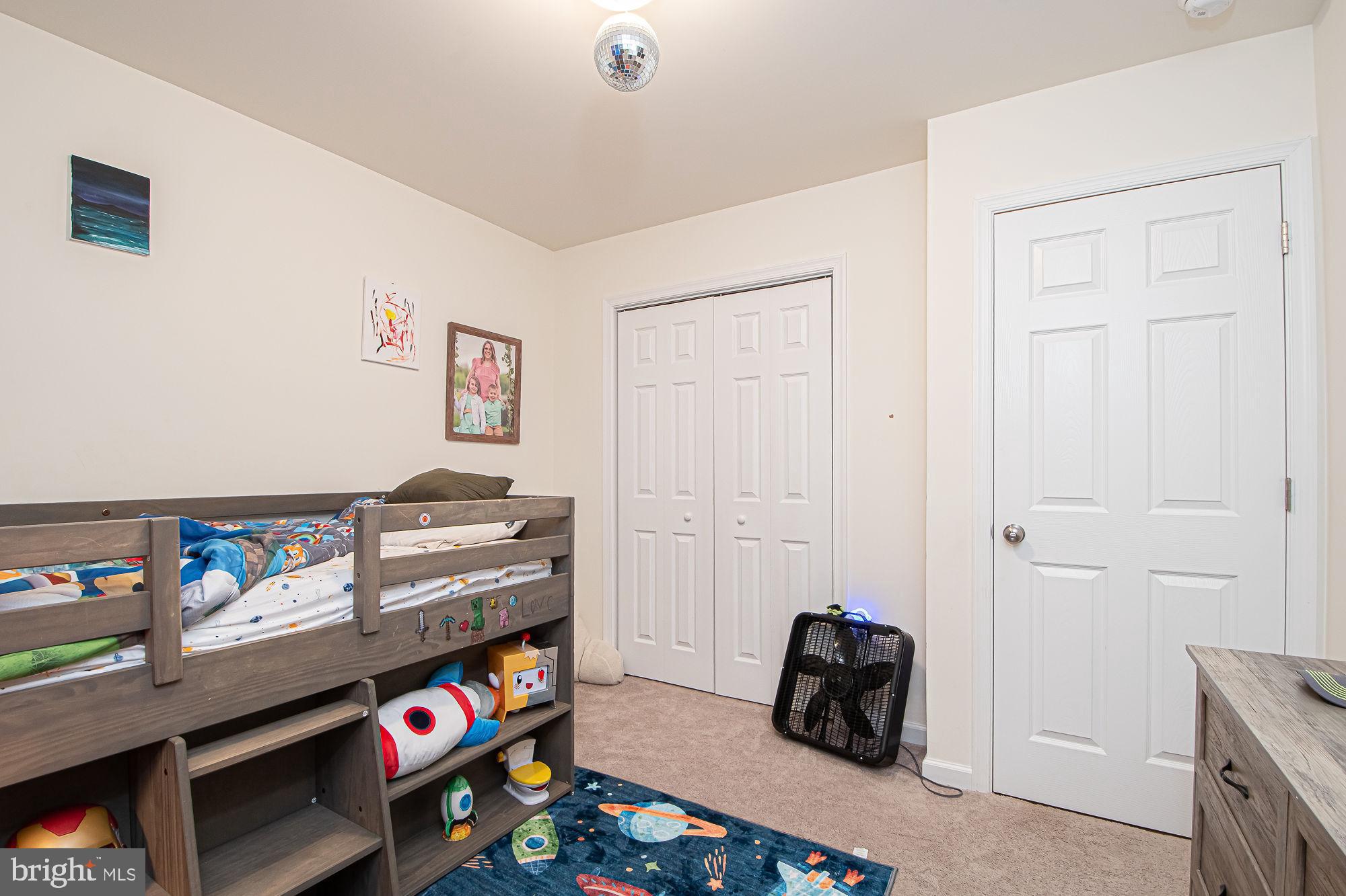 MADISON ESTATES - Residential