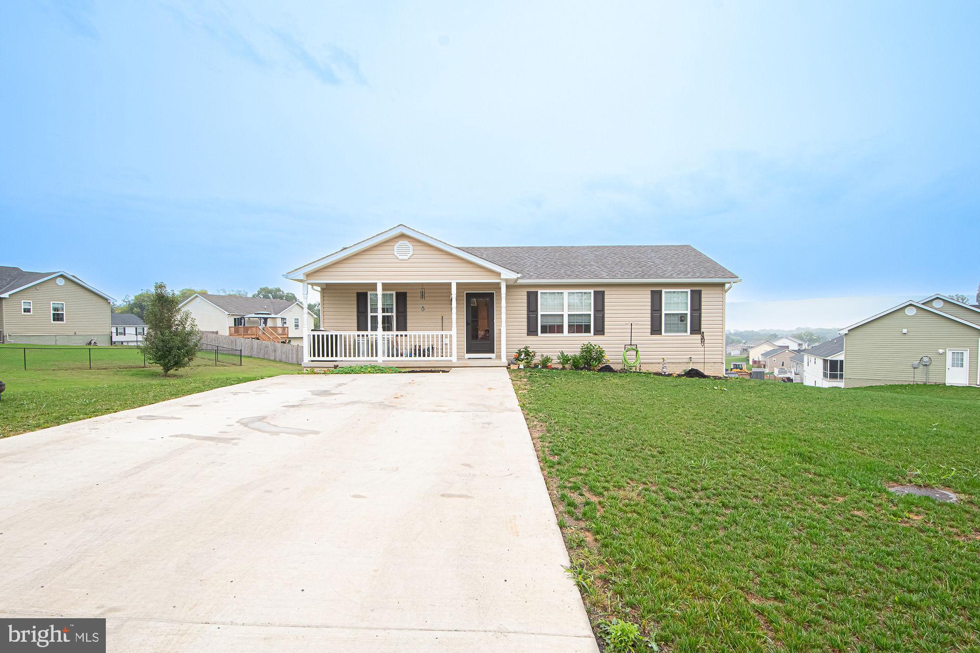 21 LILLEIGH COURT