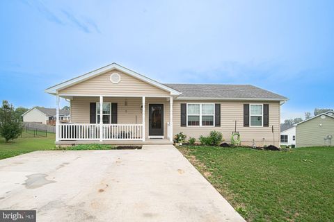 21 LILLEIGH COURT MAURERTOWN VA 22644