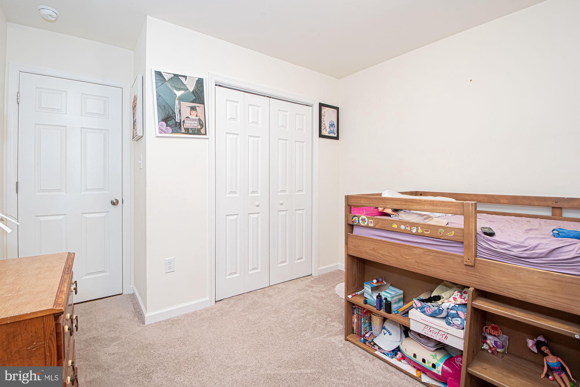 MADISON ESTATES - Residential