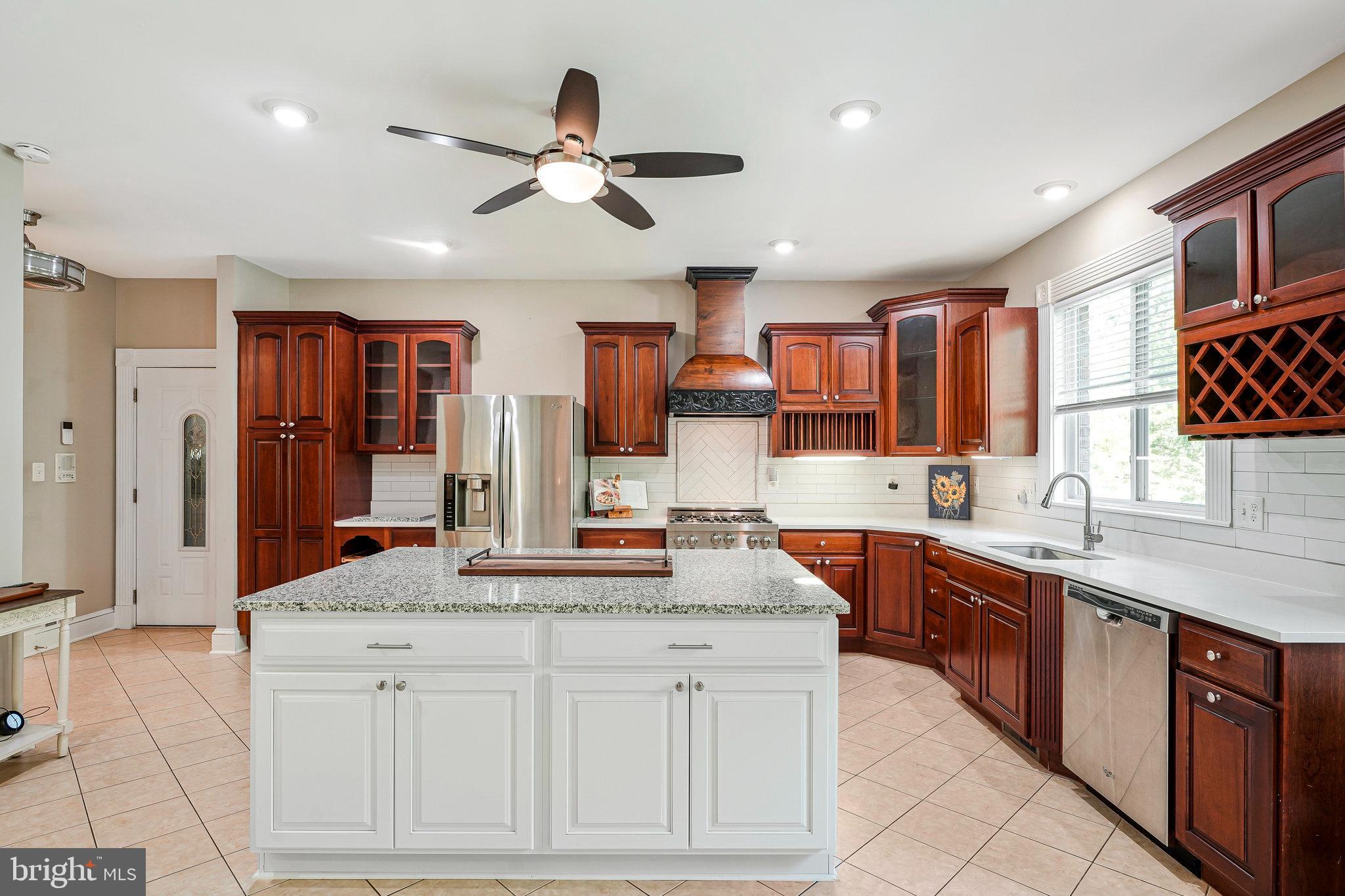 LEESBURG COUNTRY CLUB - Residential