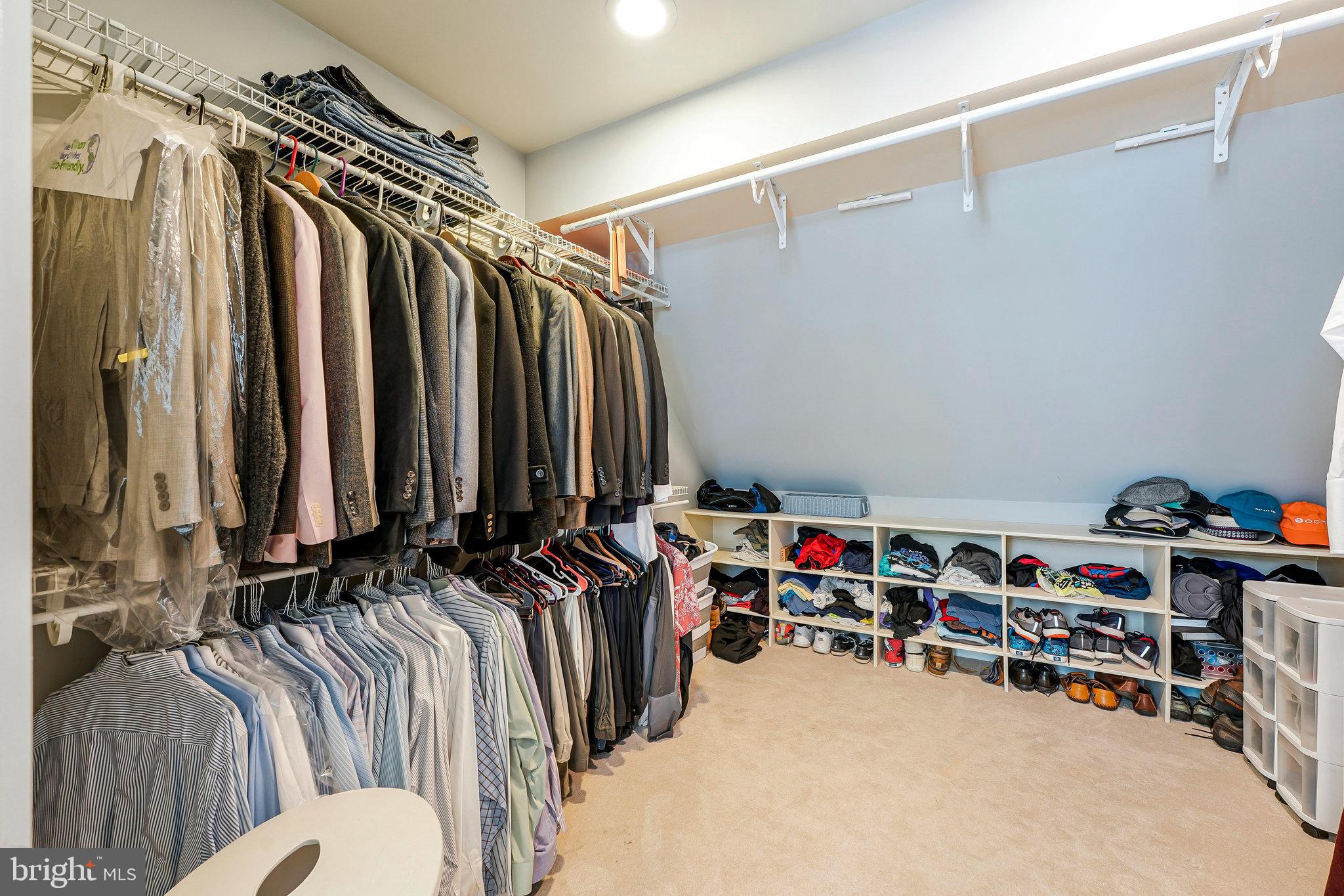 LEESBURG COUNTRY CLUB - Residential