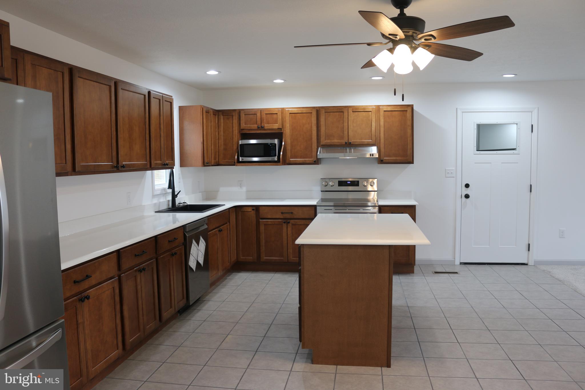 HIGHLAND ESTATES - Residential