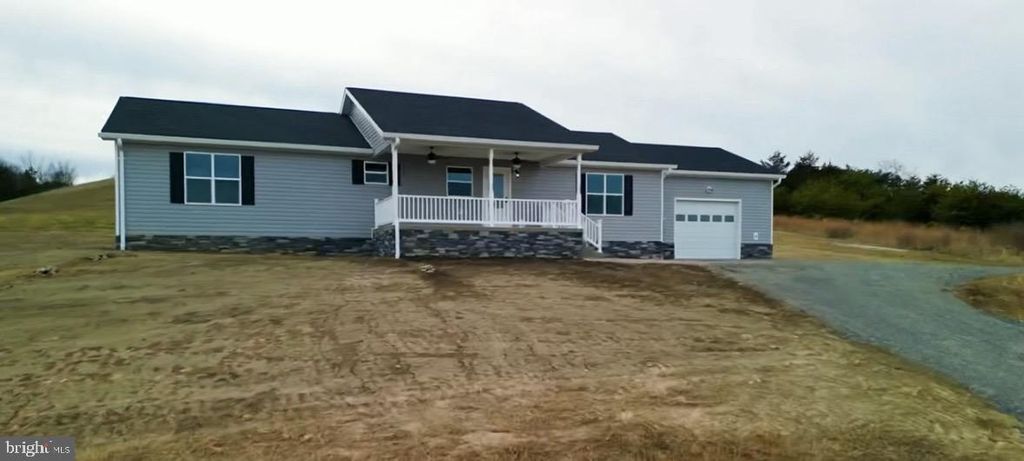 Photo of 10 Earhart Ct, PETERSBURG, WV 26847 (MLS # WVGT2001362)