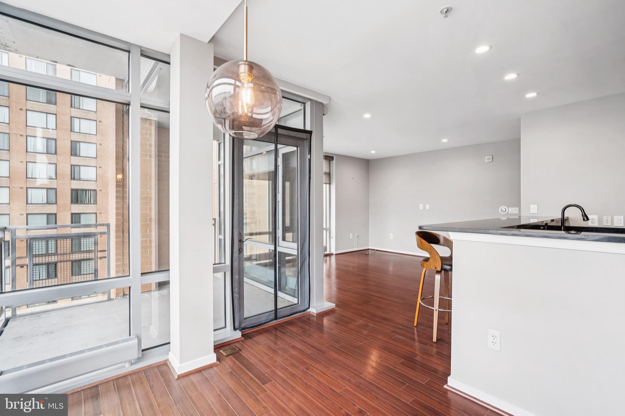 UNIVERSITY TOWN CENTER - Residential