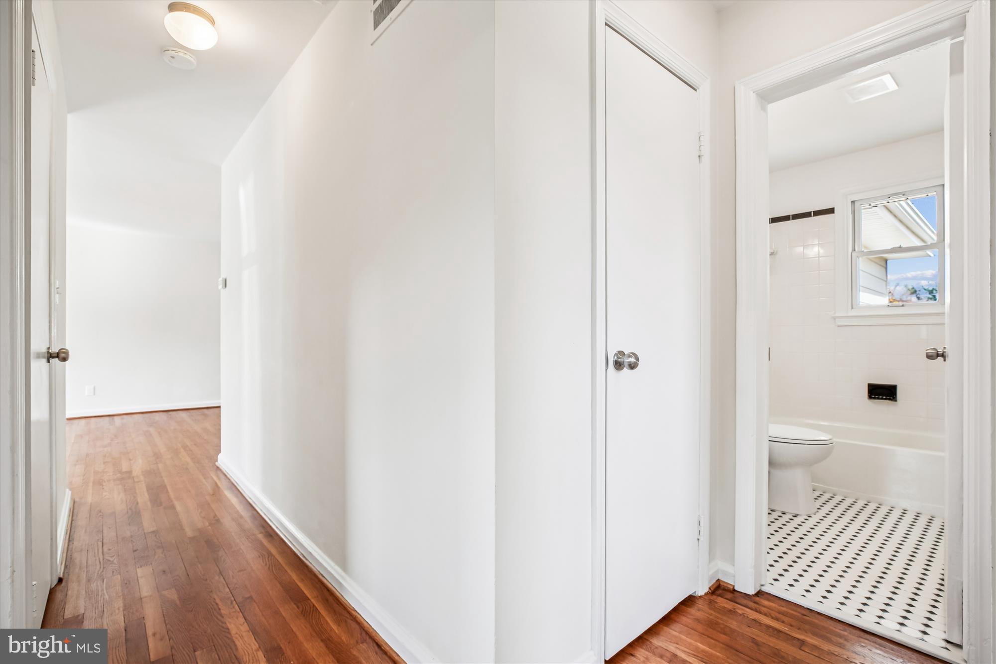 MONTGOMERY HIGHLANDS ESTATES - Residential