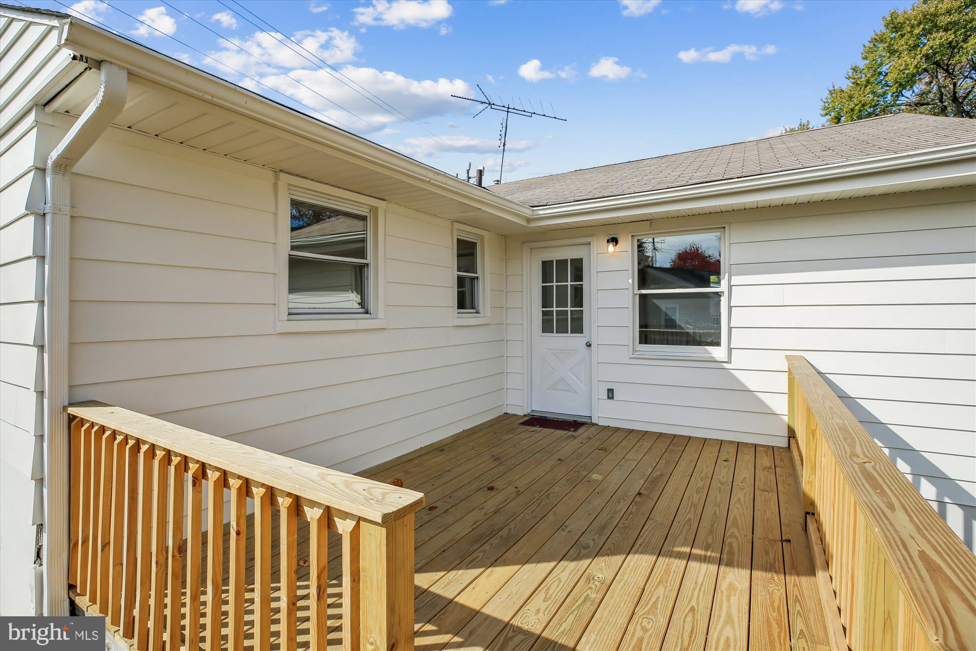 MONTGOMERY HIGHLANDS ESTATES - Residential