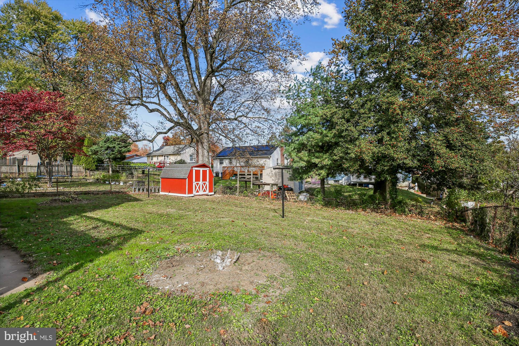 MONTGOMERY HIGHLANDS ESTATES - Residential