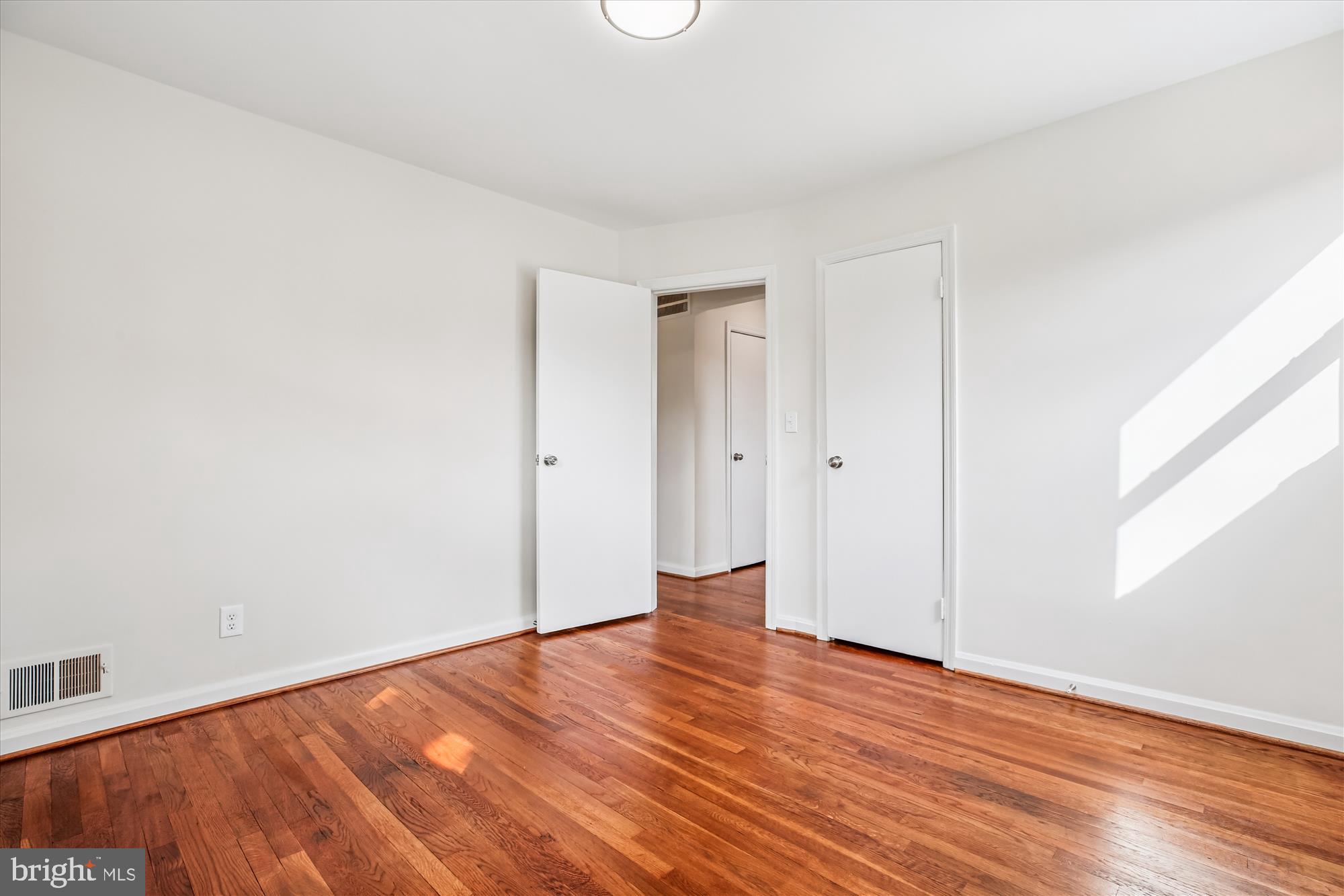 MONTGOMERY HIGHLANDS ESTATES - Residential