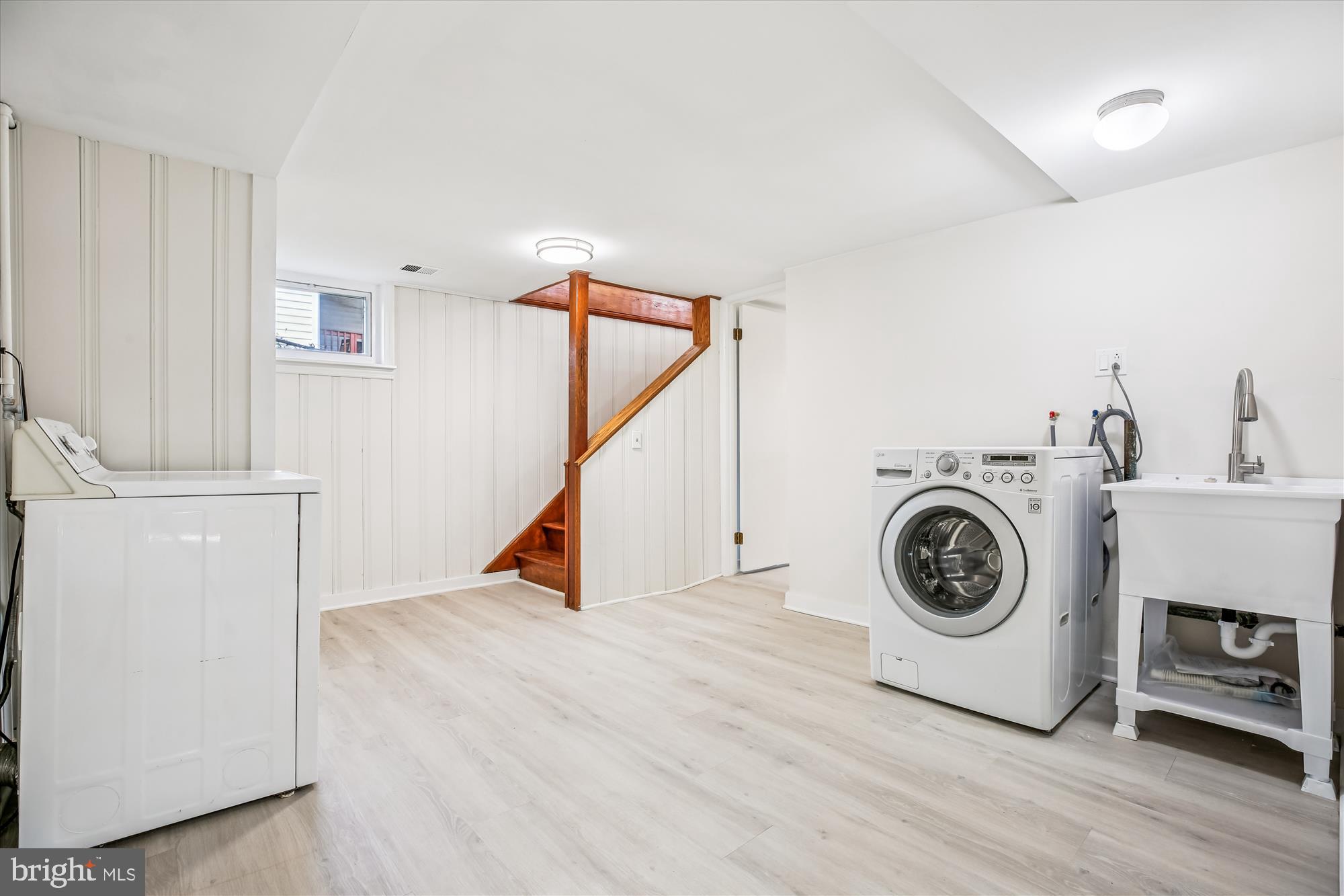 MONTGOMERY HIGHLANDS ESTATES - Residential