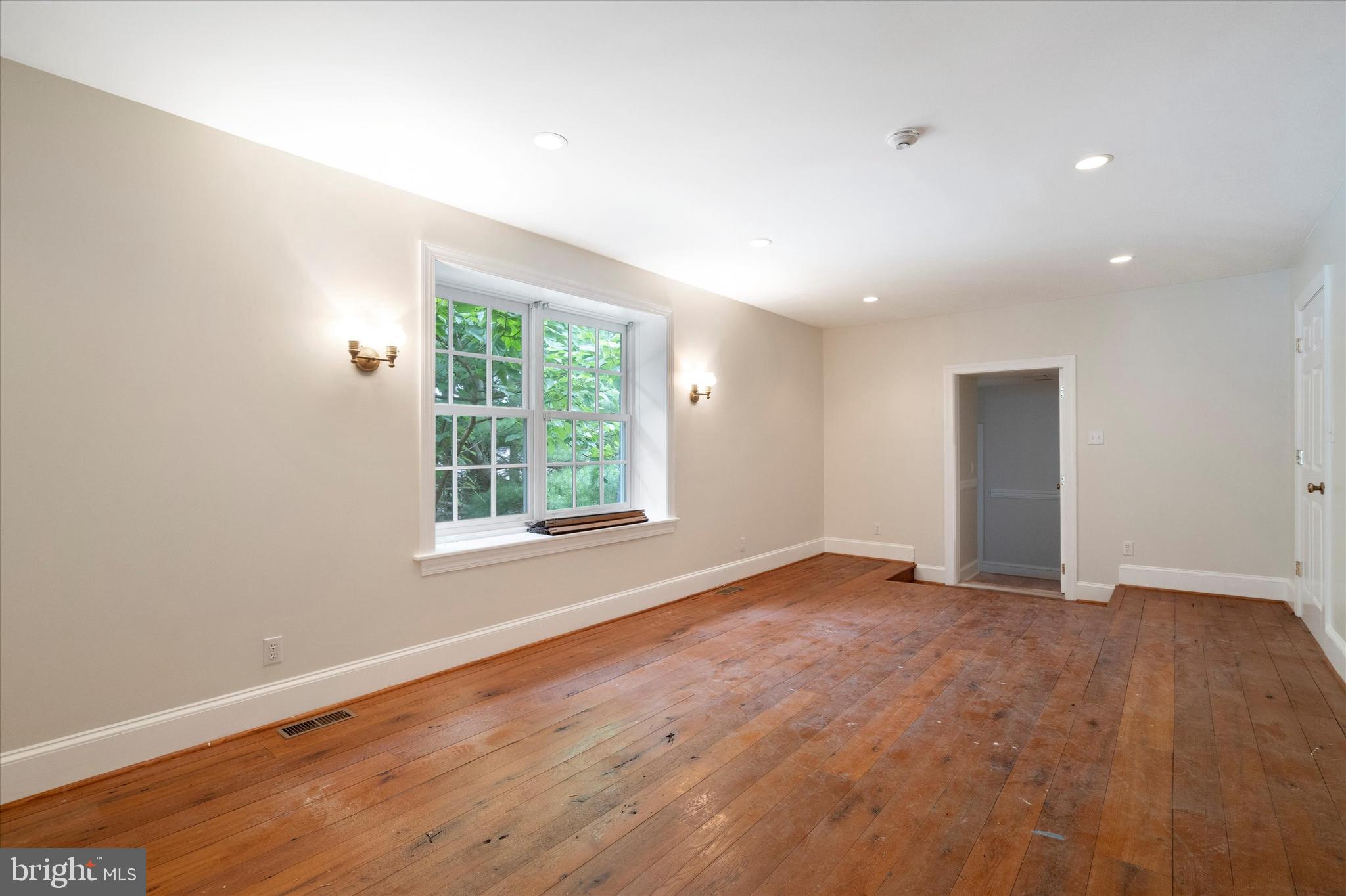 RADNOR WALK - Residential