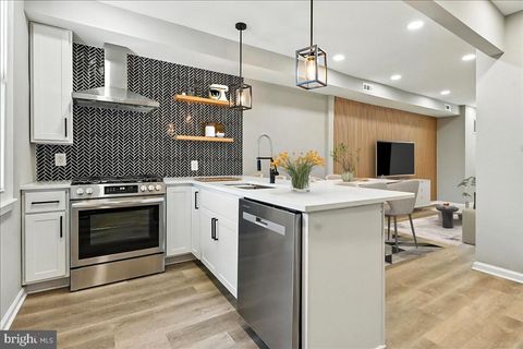 Photo of 2613 Franklin Street NE, WASHINGTON, DC 20018 (MLS # DCDC2224654)