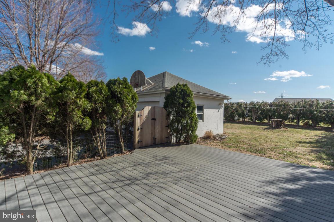 EPHRATA - Commercial Sale