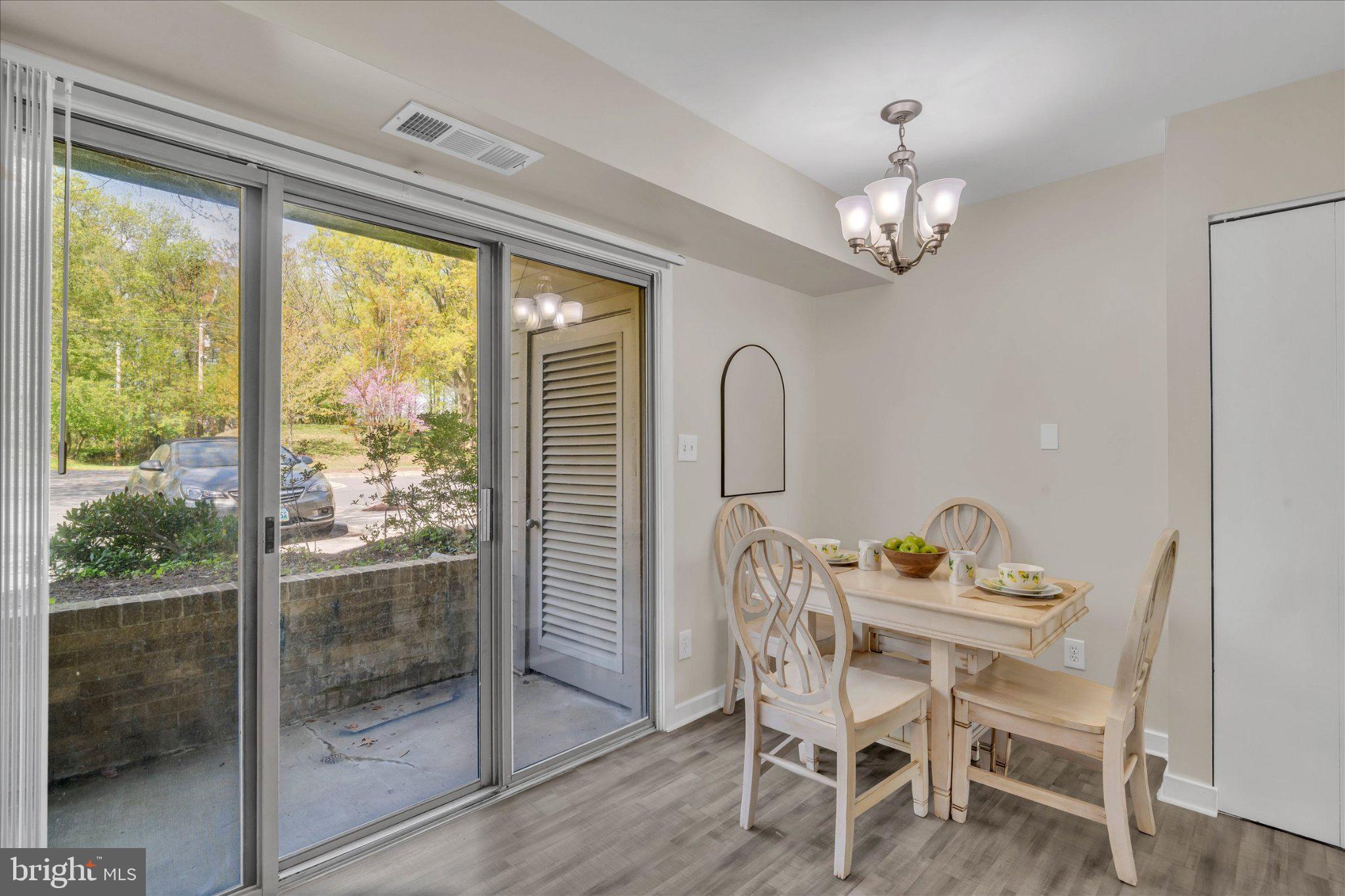 VILLAGE OF CHESAPEAKE HARBOUR - Residential