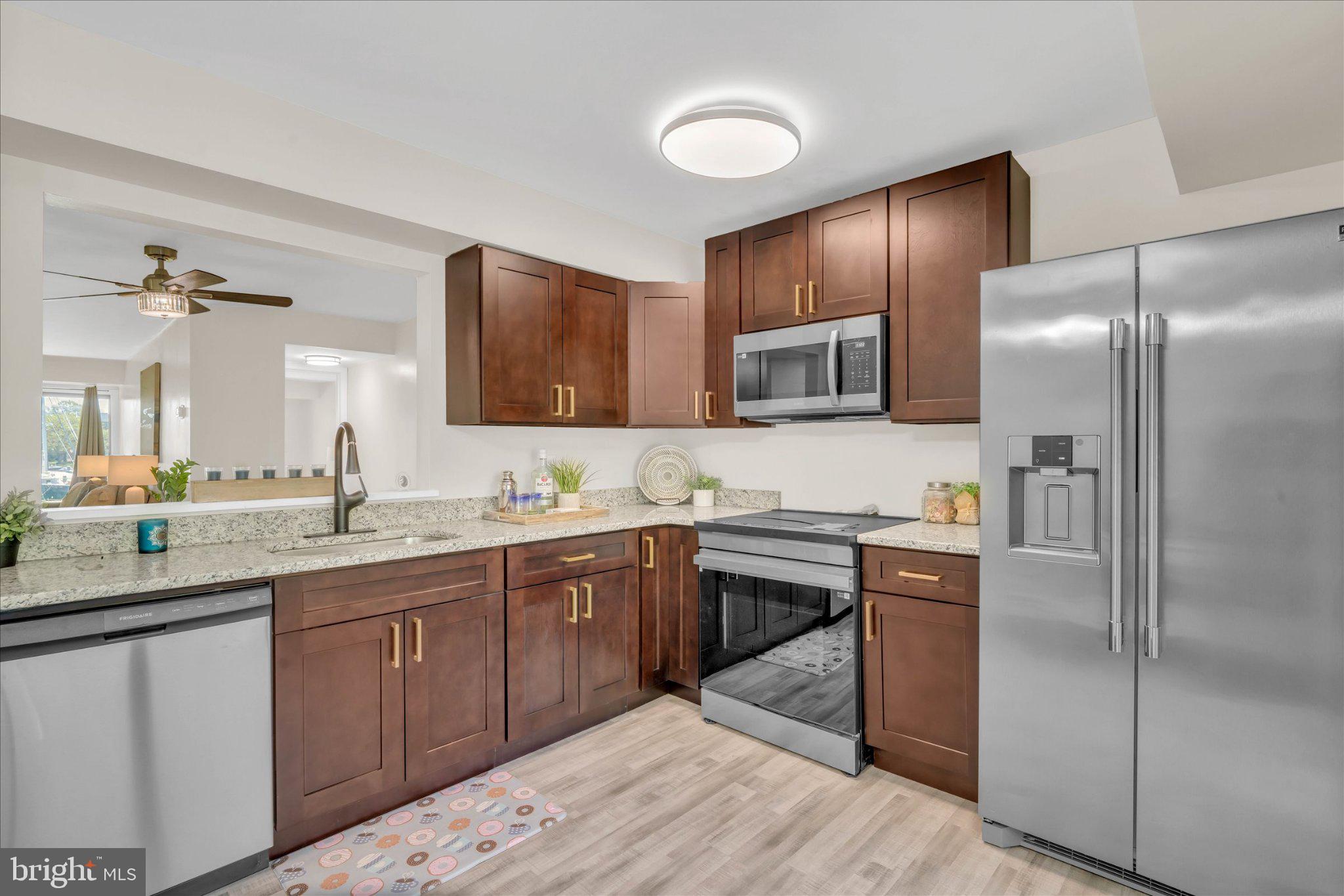 VILLAGE OF CHESAPEAKE HARBOUR - Residential