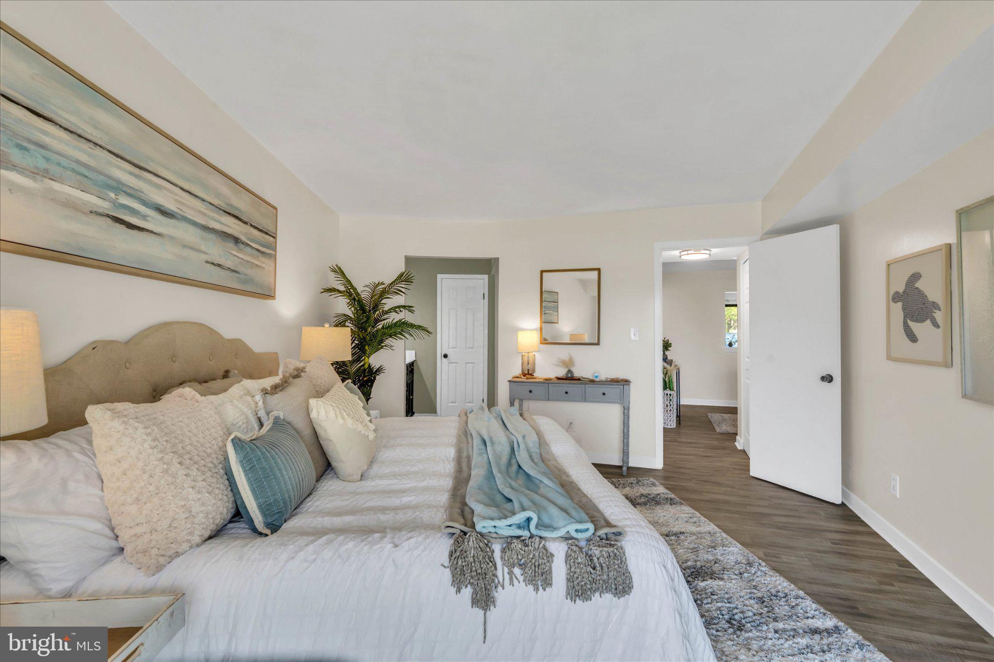VILLAGE OF CHESAPEAKE HARBOUR - Residential