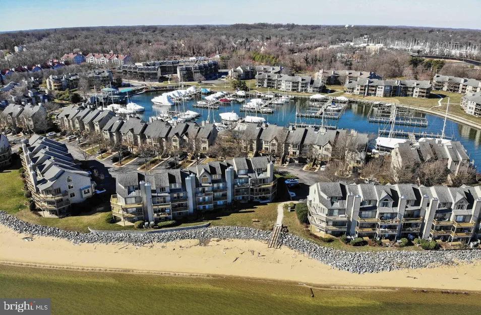 VILLAGE OF CHESAPEAKE HARBOUR - Residential
