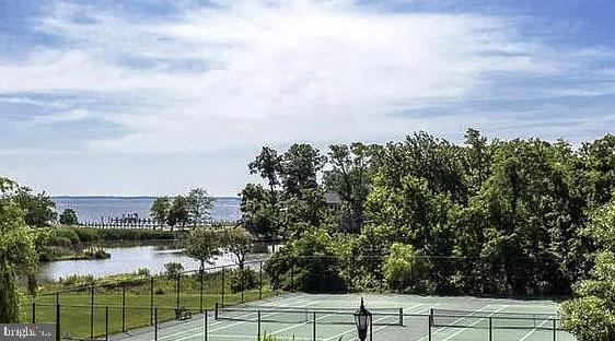 VILLAGE OF CHESAPEAKE HARBOUR - Residential