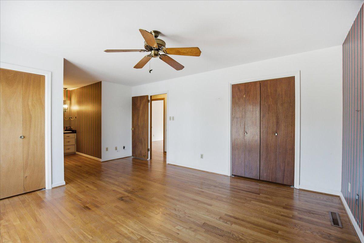 ESPERANZA FARMS - Residential