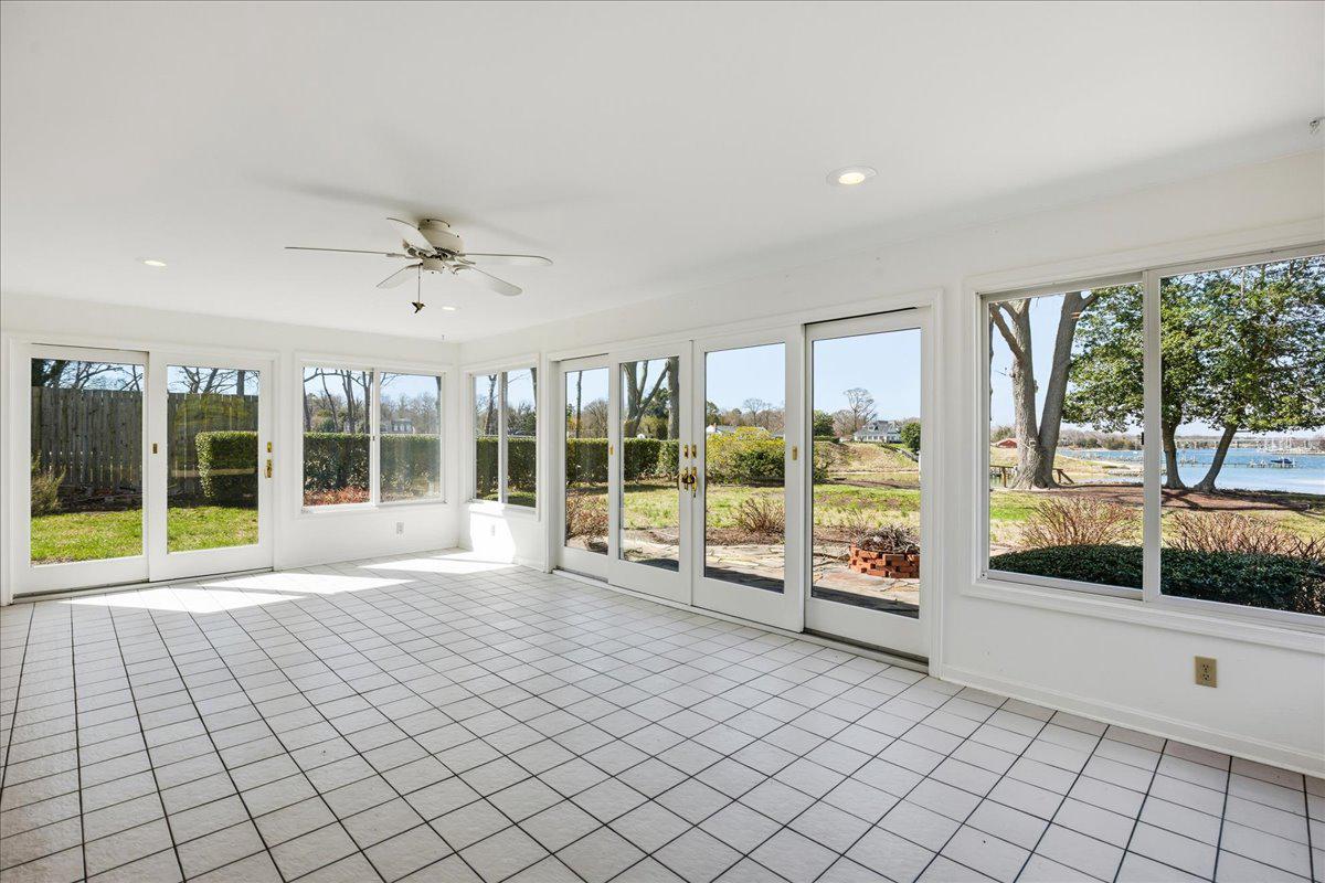 ESPERANZA FARMS - Residential