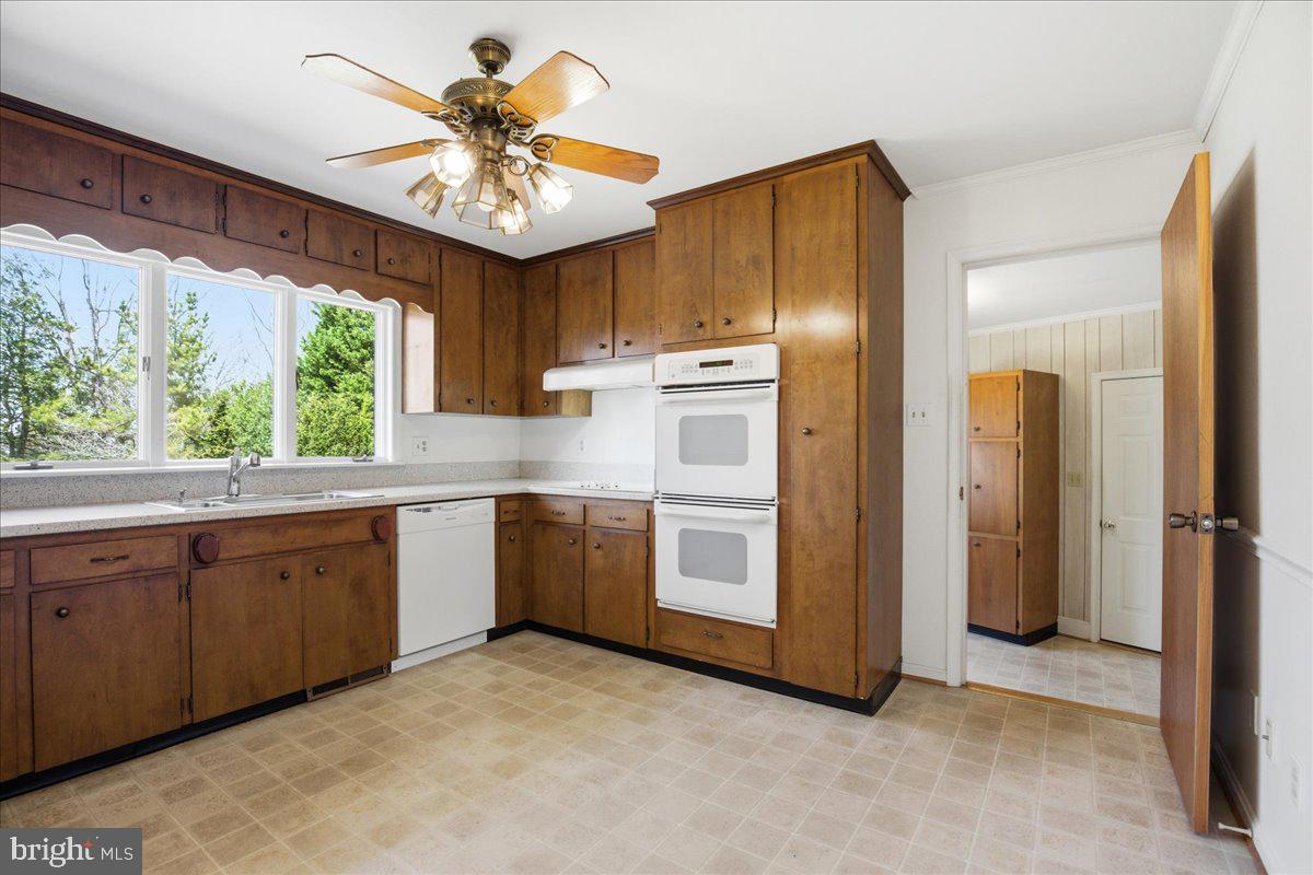 ESPERANZA FARMS - Residential