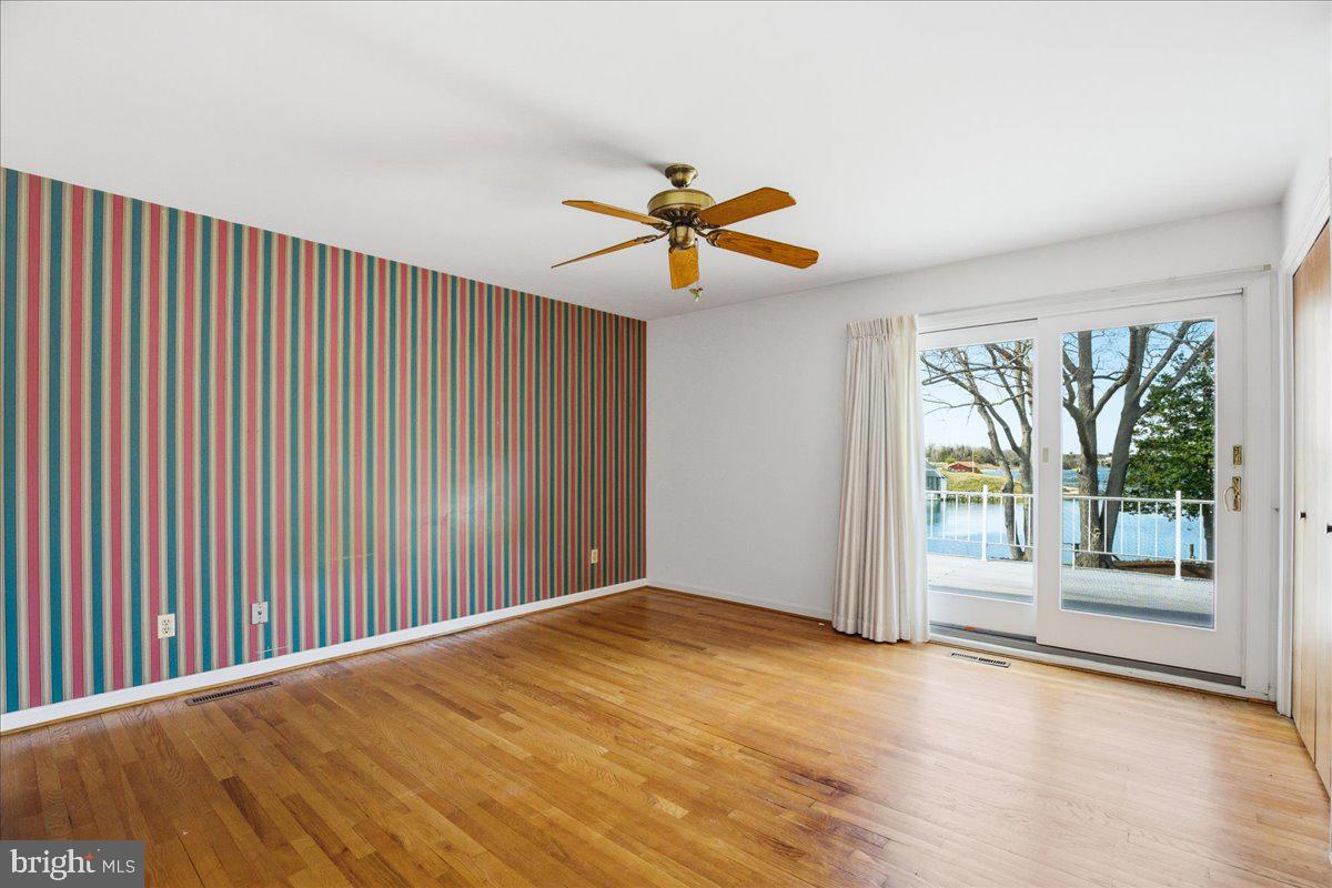 ESPERANZA FARMS - Residential