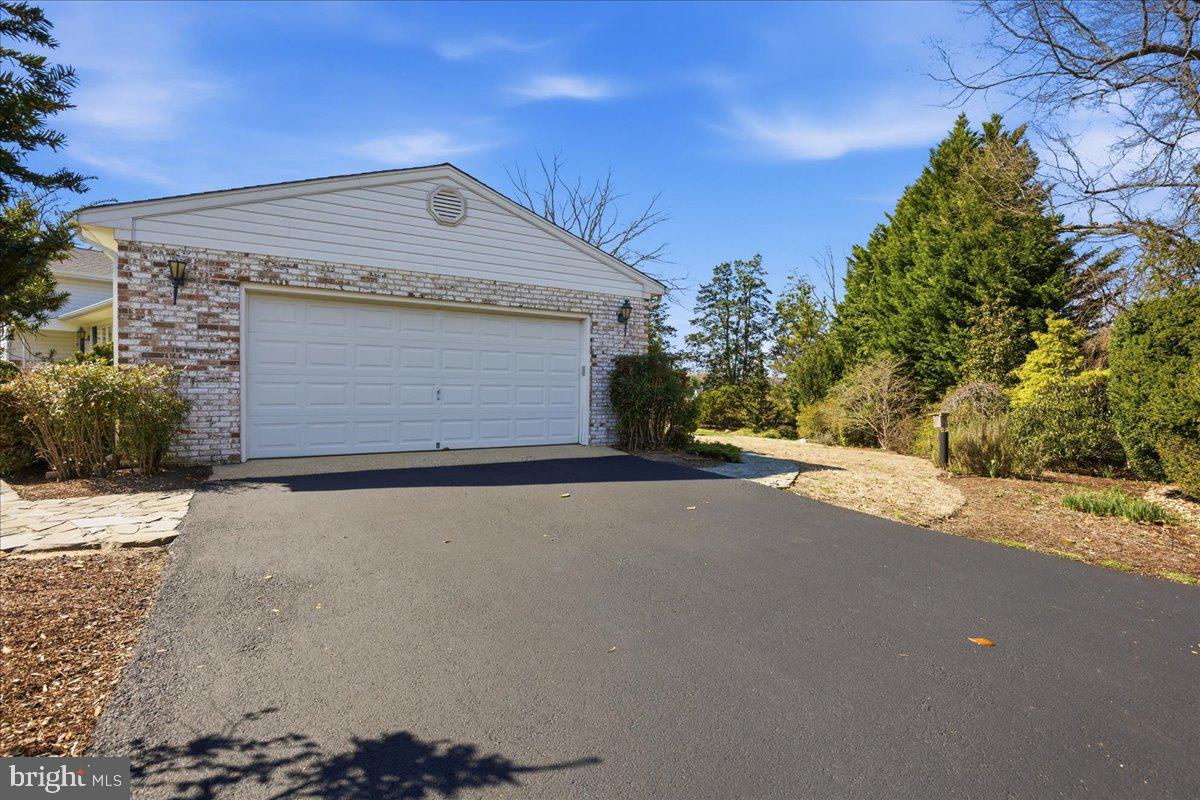 ESPERANZA FARMS - Residential