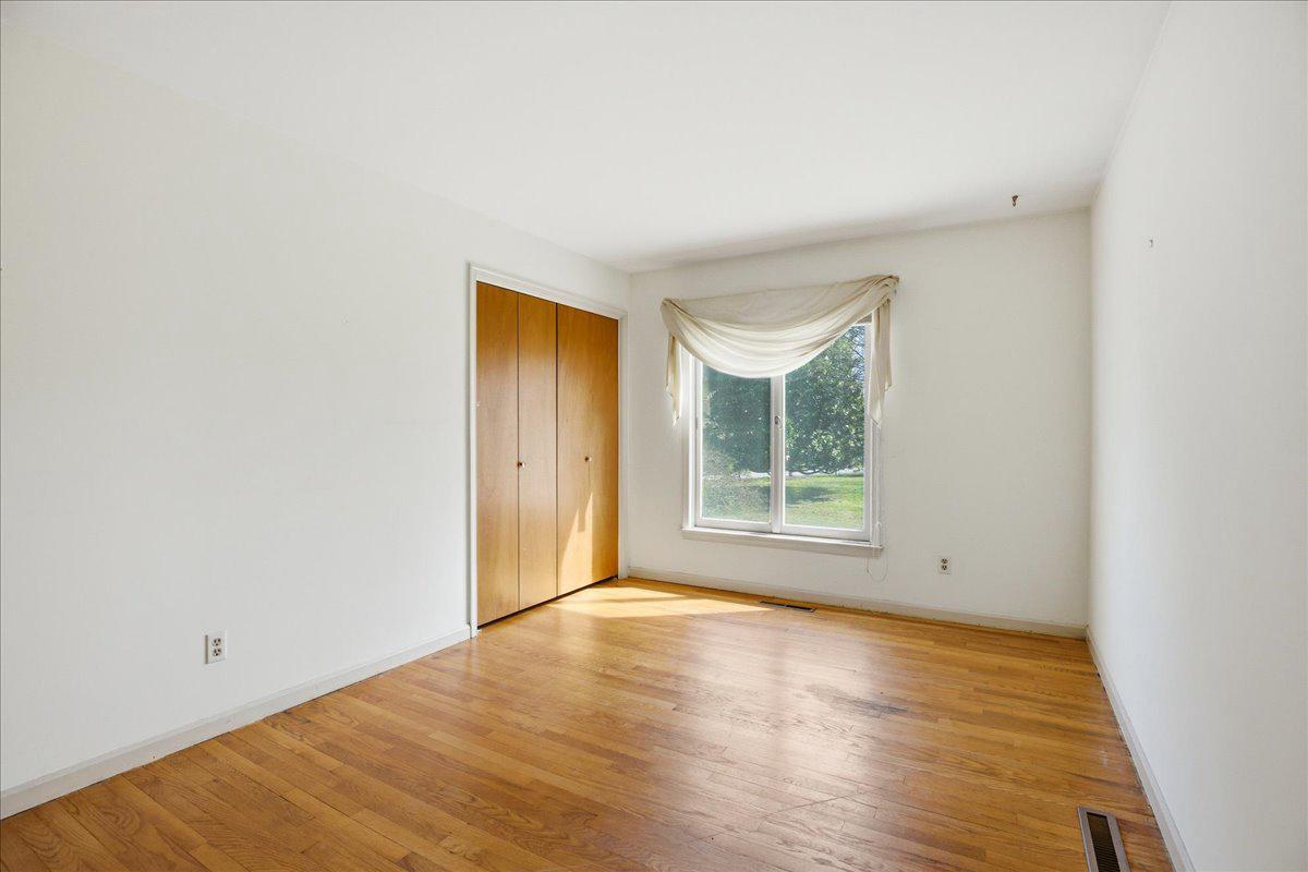 ESPERANZA FARMS - Residential