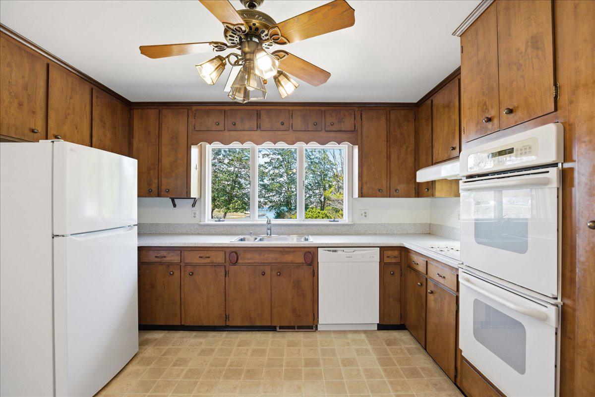 ESPERANZA FARMS - Residential